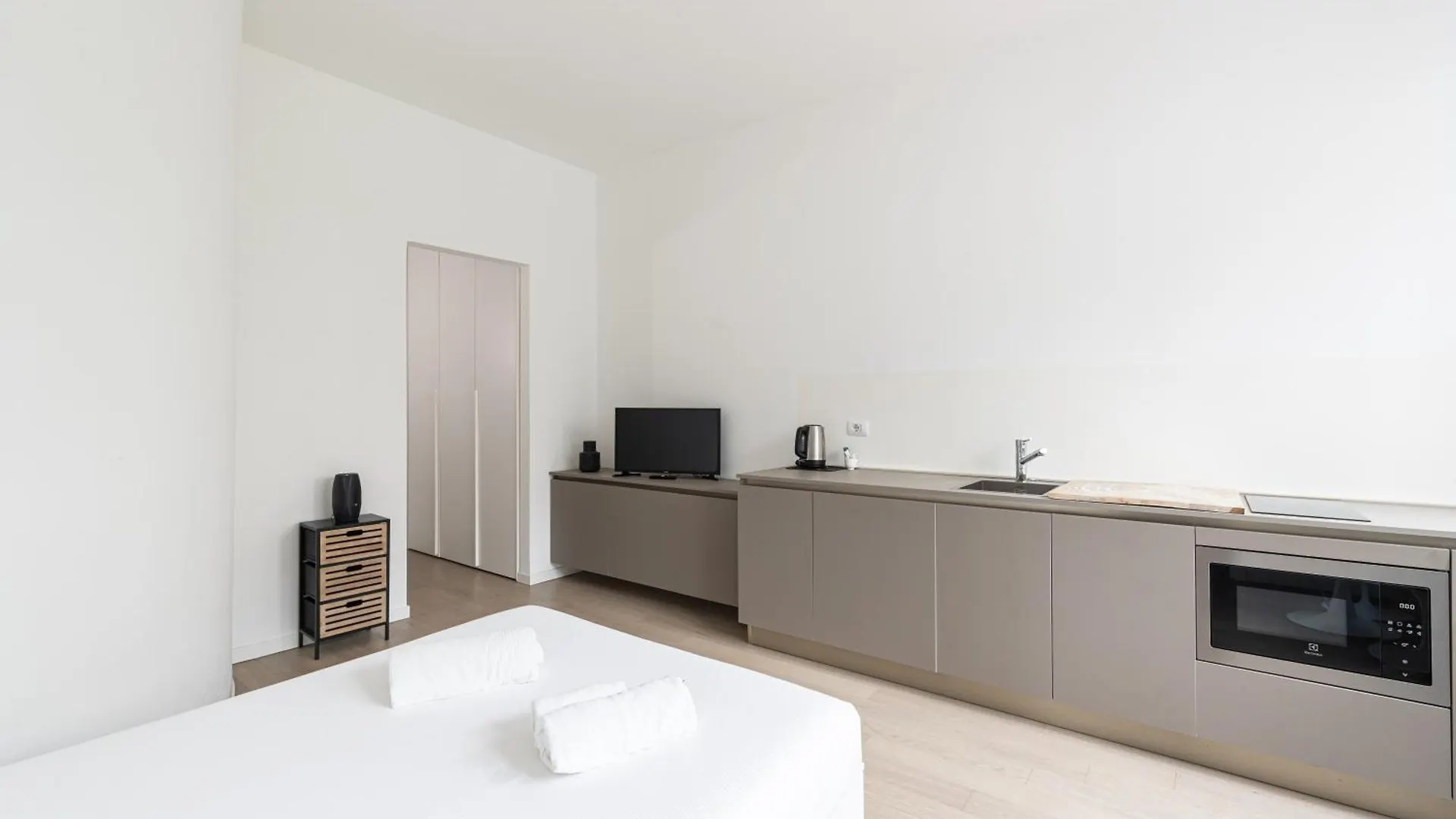 Studio City Life - Mirable Pm Apartment Milan